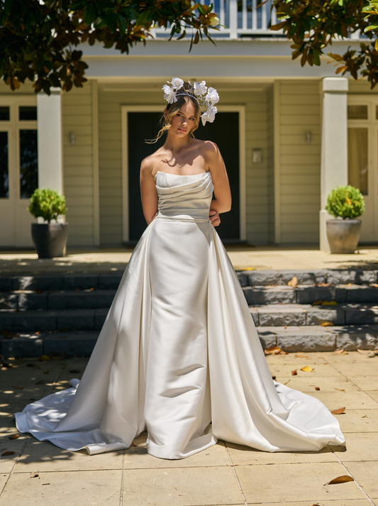 Lisha with overskirt