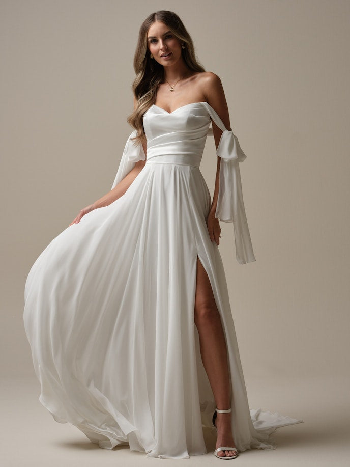 Melody with slit and sleeves
