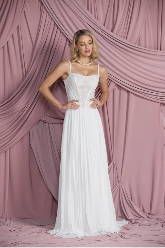 Larissa Skirt No pleats plus Split