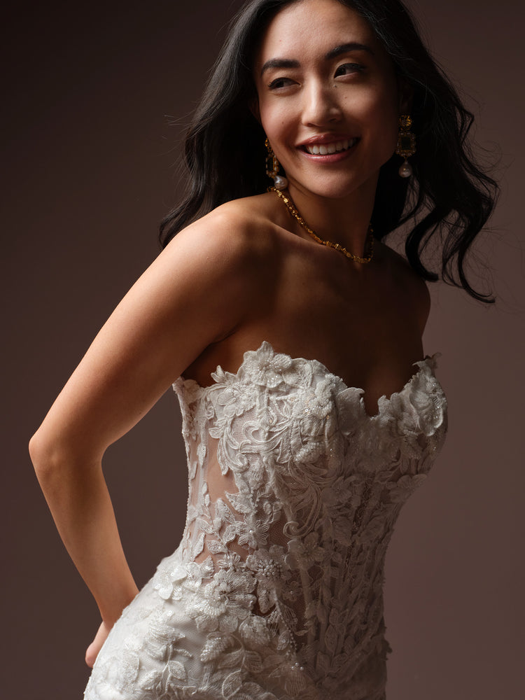 Estelle Unlined Bodice Chantilly Lace