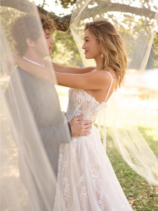Angie Chic Organza Unlined Bodice