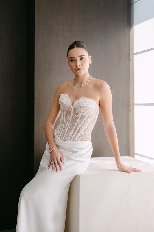 Shaylee SE081 Gown with detachable Train